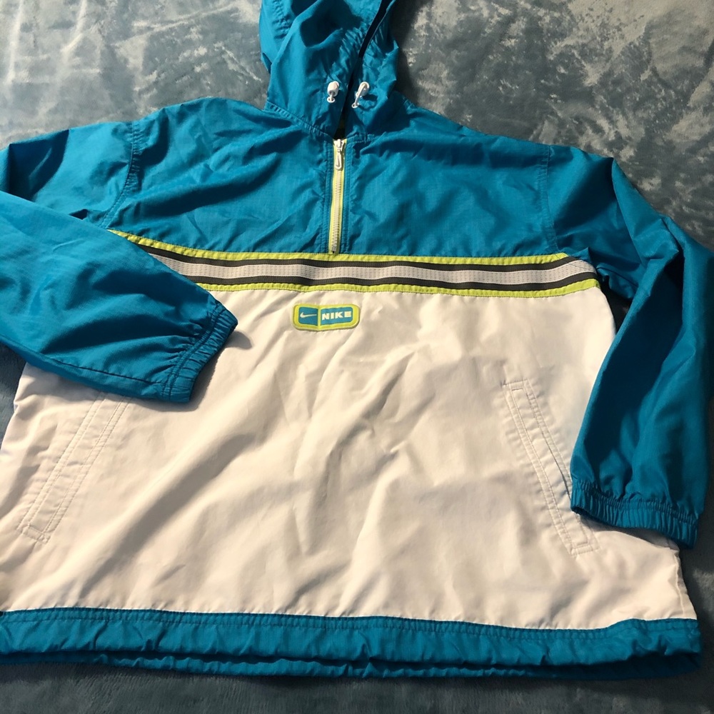 Nike windbreaker jacket